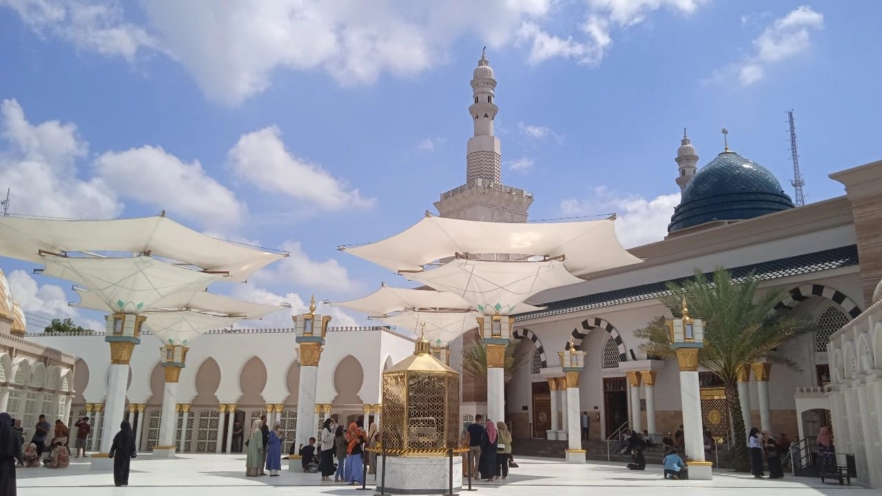 Masjid Ebad Ar Rahman: Menyatu dalam Kehidupan Sehari-hari di Cilacap